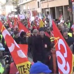 650 manifestants à Annecy avec une CGT prépondérante et des gilets jaunes indépendants