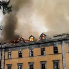 La mairie d’Annecy en flammme