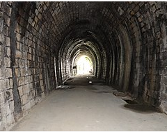 Tram ou BHNS, le tunnel de la Puya nécessitera d’énormes travaux.
