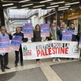 Les militants de « Palestine solidarité » dénoncent la vente par Carrefour de produits israéliens fabriqués en territoire palestiniens occupés.