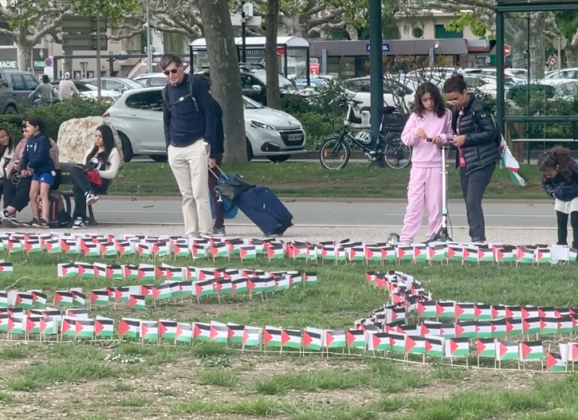14000 drapeaux ont fleuri sur le Pâquier les tombes des enfants palestiniens