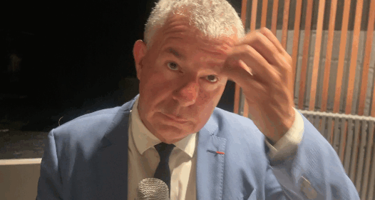 Martial Saddier met en doute la récupération illégale d’eau potable par le maire de la Clusaz pour alimenter ses canons à neige.