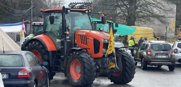 La blocage du dépôt pétrolier d&rsquo;Albens continue