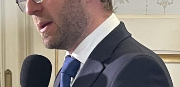 Le député Antoine Armand, candidat à la mairie d&rsquo;Annecy, aggrave la santé des citoyens en votant la loi « Duplomb »