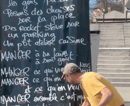 Un banquet populaire pour nourrir le corps et l&rsquo;esprit