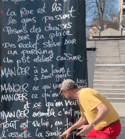Un banquet populaire pour nourrir le corps et l&rsquo;esprit