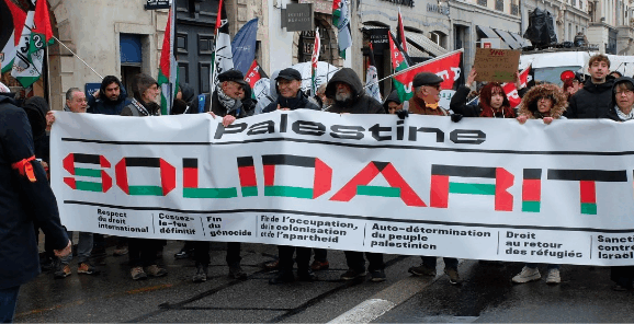 Près de 2000 personnes ont manifesté ce 28 mars à Lyon pour la Palestine