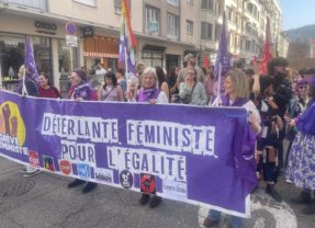Ce 8 mars, 400 manifestantes et manifestants défilent à Annecy contre le patriarcat et l&rsquo;oppression des femmes du monde entier