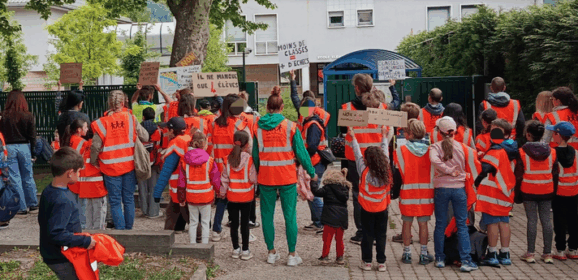 Non à la fermeture de classe à Sallanches !