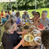 Le cri de l&rsquo;œuf fête son anniversaire avec un repas pris en commun au petit chaperon vert