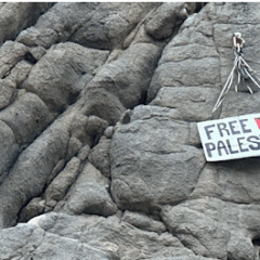 Complice du génocide palestinien, la présence de la fédération israélienne d&rsquo;escalade à Chamonix est inopportune et indécente.