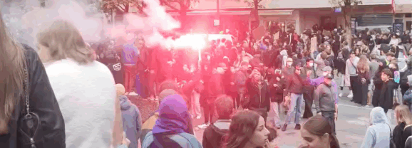 Annecy occupée par les jeunes avec plus de 8000 manifestants dans les rues